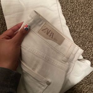 ZARA WHITE JEANS